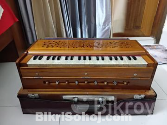 Box Harmonium